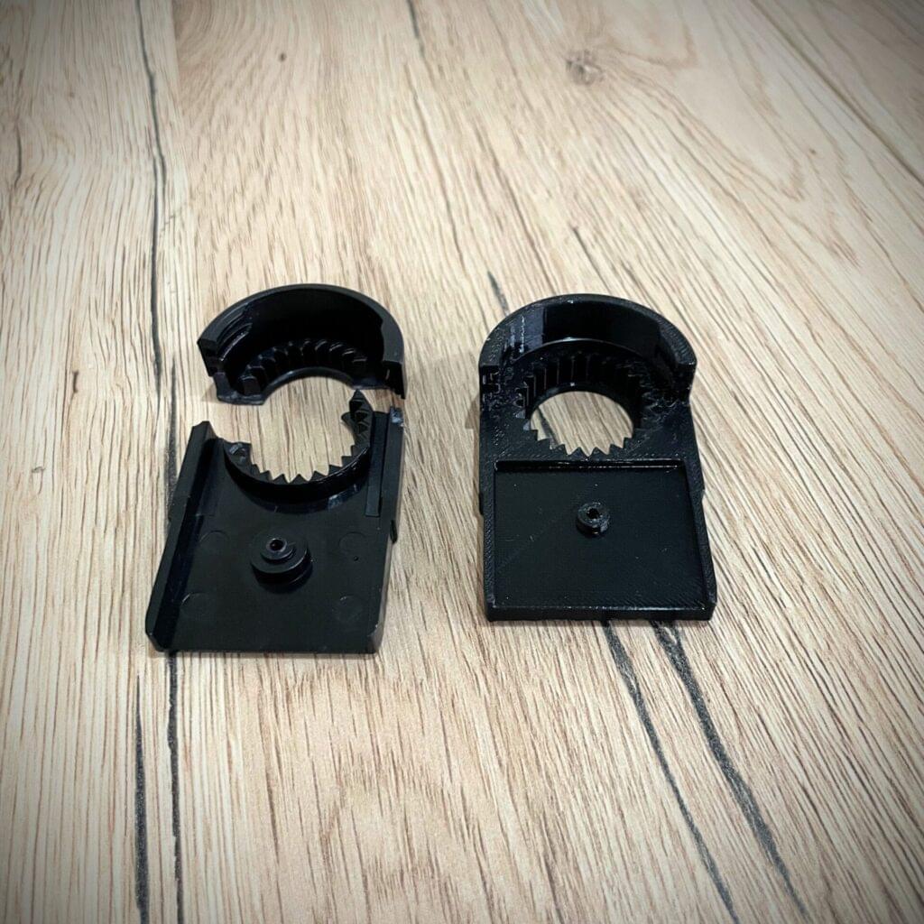 Kloub polohovatelného stolku Kloub polohovatelného stolku